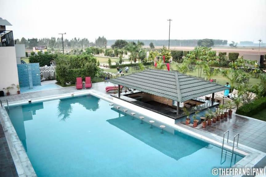 The Firangipani Country Resort Rajpura Экстерьер фото